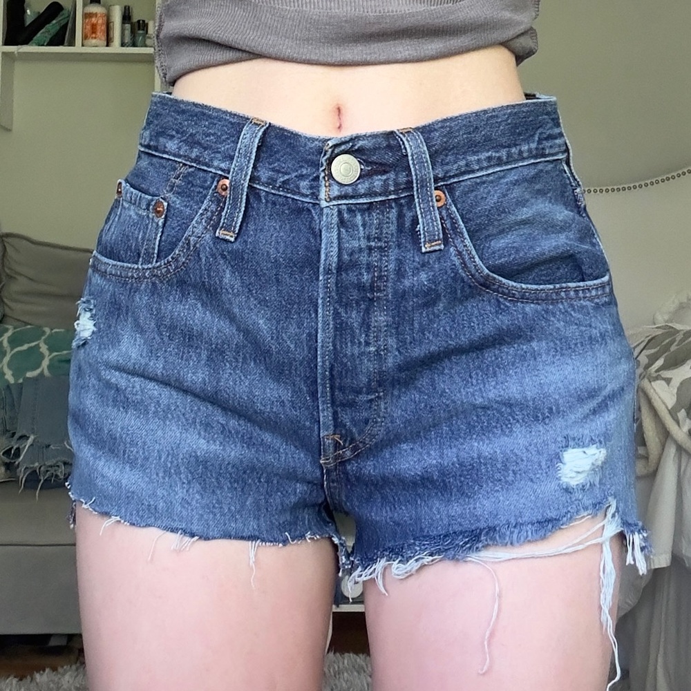 Vintage Levi's Blue High Rise Jeans with Classic Denim Style